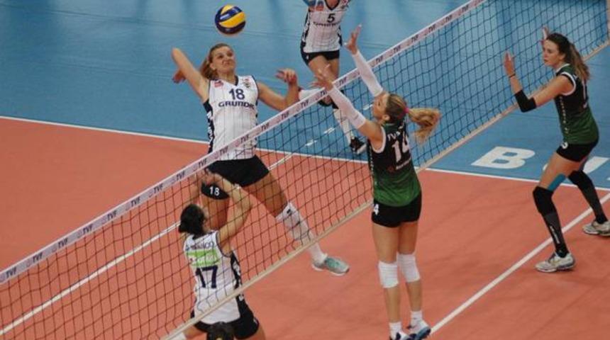 Fenerbah&ccedil;e set vermeden kazandı