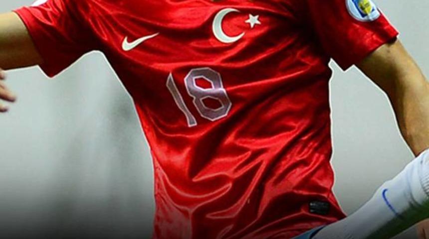 Yıldız isim Galatasaray'ın teklifini doğruladı