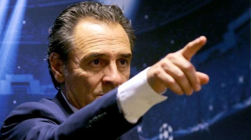 Prandelli'nin &ouml;teki y&uuml;z&uuml;: İmparator'u solladı
