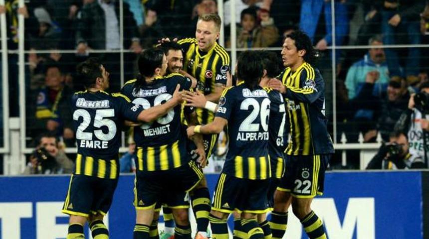 Yıldız oyuncu Fenerbah&ccedil;e'yi kafasında bitirdi