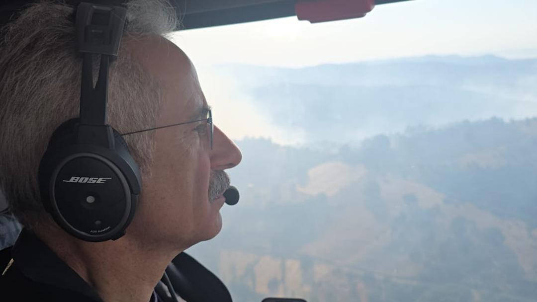 Bakan Uraloğlu yangın bölgesini havadan inceledi: "Yangının enerjisi düşmüş durumda" 1