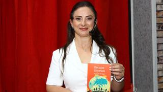 Seval Kirmit Yazar yeni Kitabı 'İletişim Köprüsü'nü tanıttı