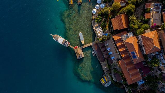 Antalya bir günde 104.359 yabancı ziyaretçiyle tüm zamanların rekorunu kırdı