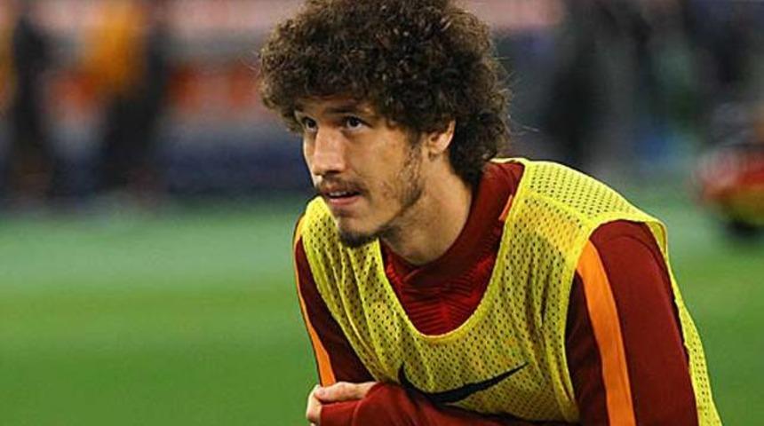 Salih Roma'dan u&ccedil;uyor