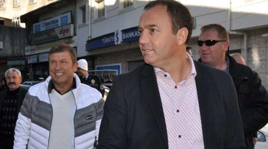 Antalyaspor, Hami Mandıralı ile anlaştı