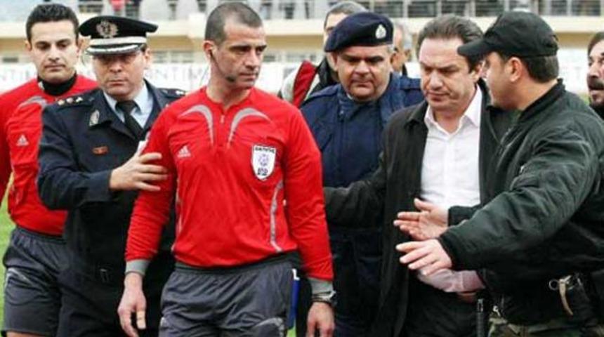 Ligler s&uuml;resiz olarak ertelendi