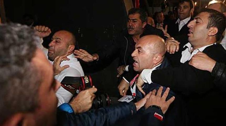 Mahkemeden karar: 1 yıl men!