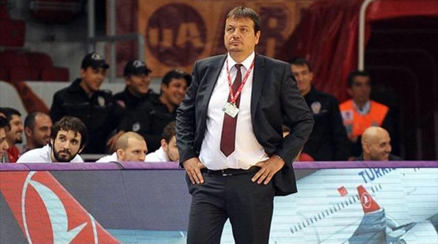 &Uuml;lker Sports Arena'da Ergin Ataman'a tepki!