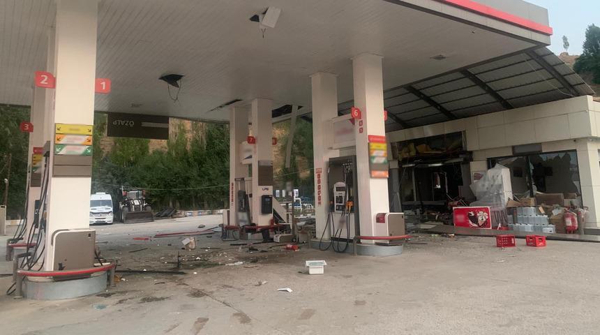 Van'da akaryakıt istasyonunda meydana gelen patlamada 1 kişi ağır yaralandı