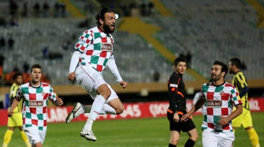 Karşıyaka ikinci yarıda canlandı