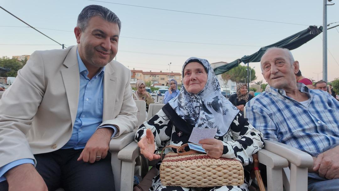 Gediz Tarhana Festivali: En iyi tarhanayı jüriye beğendirmek için yarıştılar: Tarhananın kokusu, kıvamı, lezzeti ve görselliğine göre puan aldı... 4
