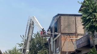 Diyarbakır'da 1. Sanayi Sitesi'ndeki bir iş yerinde çıkan yangın söndürüldü