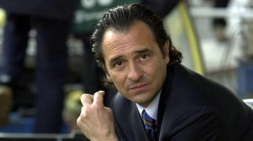 'Prandelli bir futbol hainidir'
