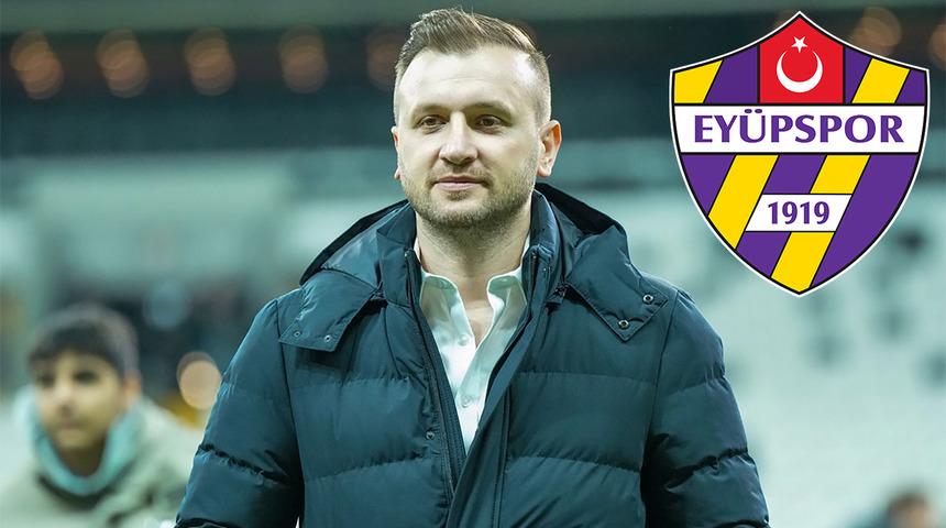 Eyüpspor Asbaşkanı Fatih Kulaksız'dan Berke Özer için skandal iddialar! ‘‘Hülleli teklif aldık’’ sözleri gündeme bomba gibi oturdu...