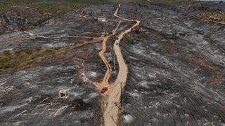 Atina yakınlarındaki Krioneri'de çıkan yangında birçok ev hasar gördü