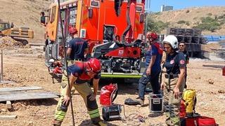 İzmir'de kuyuya düşen kişiyi itfaiye ekipleri kurtardı