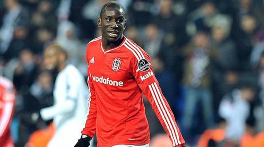 Demba Ba devlerle kapışıyor