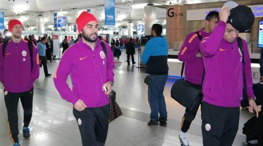 Selçuk İnan'a büyük ayıp! 'El Fatiha' pankartı