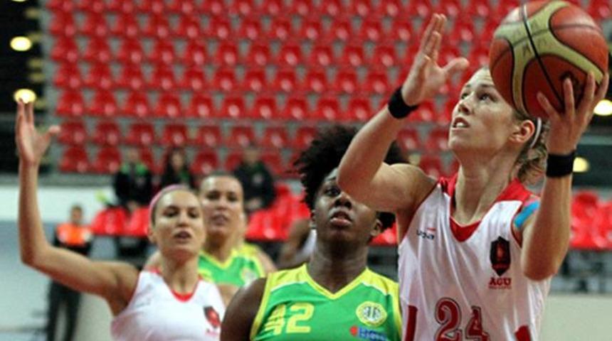 AG&Uuml; son periyotta teslim oldu