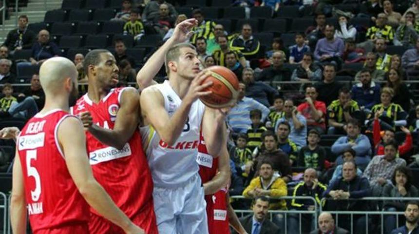 Fenerbah&ccedil;e &Uuml;lker ligde de dolu dizgin