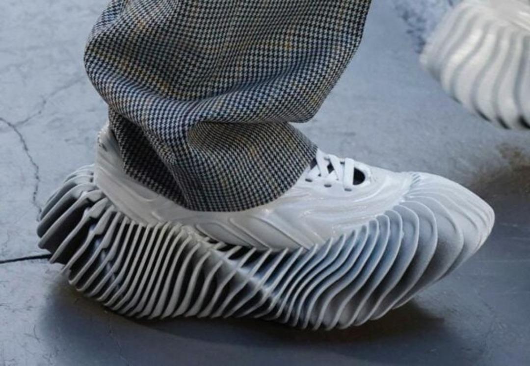 Bu da yeni moda! “Çirkin ayakkabı” akımı nedir? 1