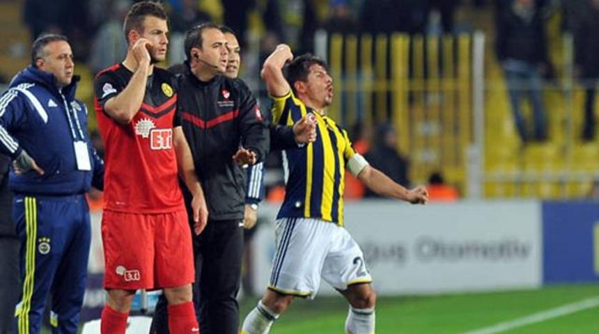 'Emre, Fenerbah&ccedil;e'ye zarar veriyor'