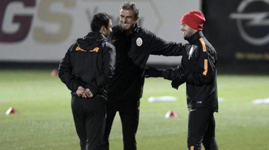 Sneijder'la &ouml;zel g&ouml;r&uuml;şme