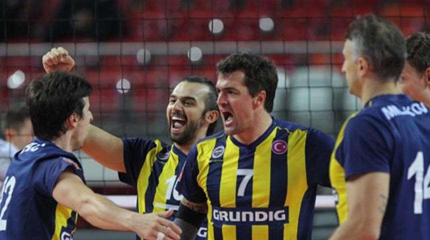 &Ccedil;ekişmeli ma&ccedil;ta Fenerbah&ccedil;e galibiyeti