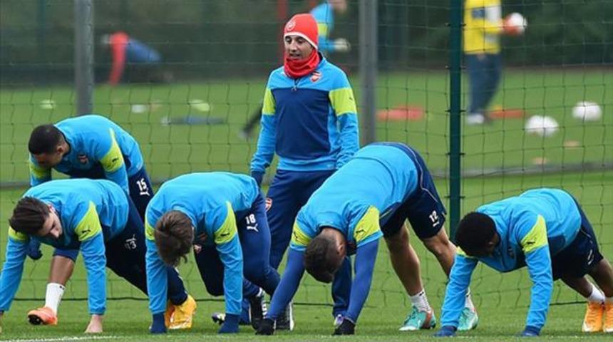 Arsenal'den Galatasaray'a m&uuml;jde var
