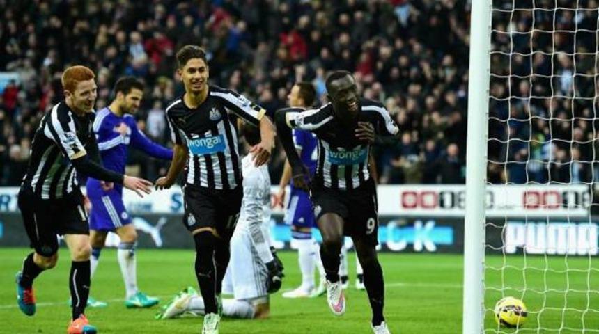 Chelsea'ye Newcastle'dan darbe