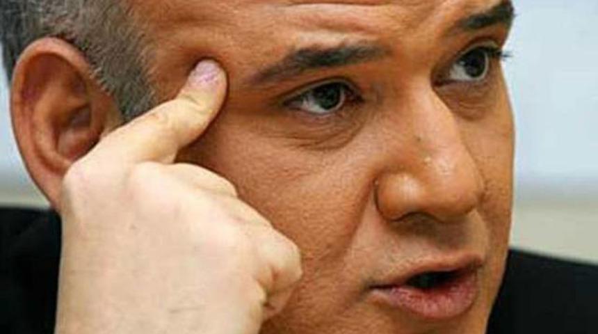 Sel&ccedil;uk ve Burak'a şok su&ccedil;lama