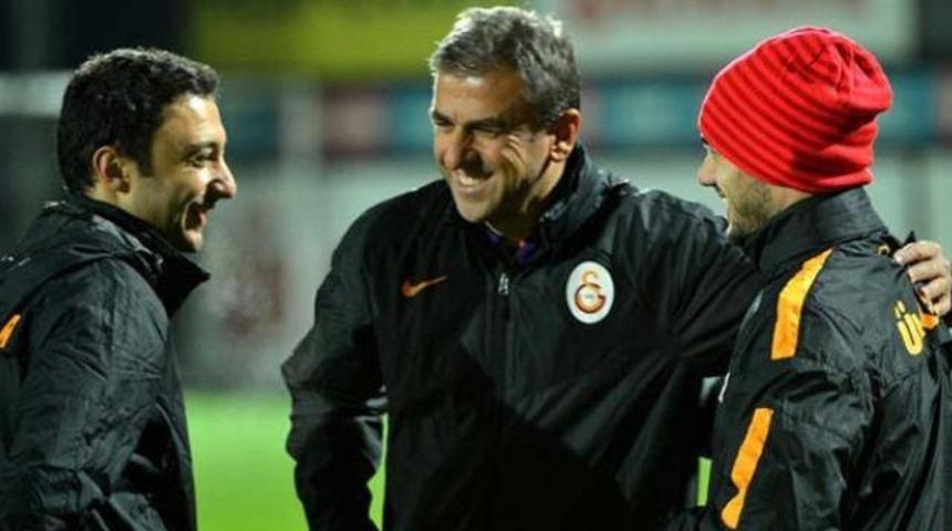 ''Hamzaoğlu, Sneijder'den &ouml;z&uuml;r diledi''