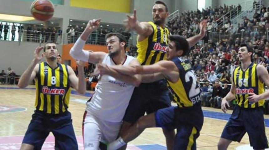 Uşak'tan s&uuml;rpriz Fenerbah&ccedil;e galibiyeti