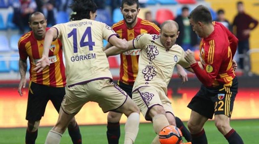 Kayserispor lideri devirdi