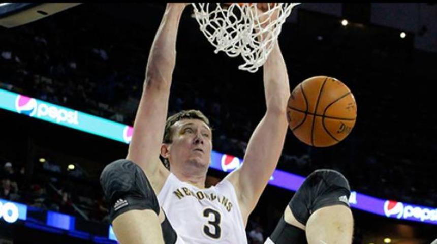 Pelicans'ı Ömer Aşık sırtladı!