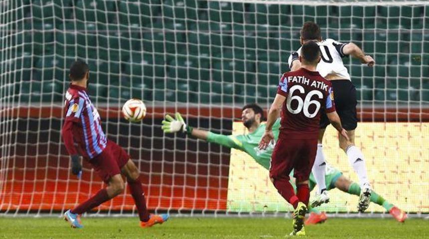 Legia Varşova 2-0 Trabzonspor ma&ccedil;ı geniş &ouml;zeti ve &ouml;nemli anları