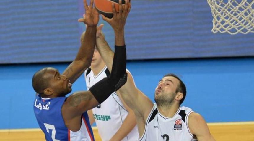 Anadolu Efes'ten s&uuml;rpriz mağlubiyet