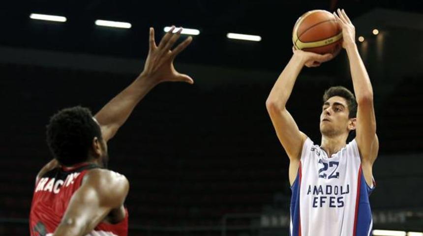 Efes gen&ccedil;lerle g&uuml;zel...