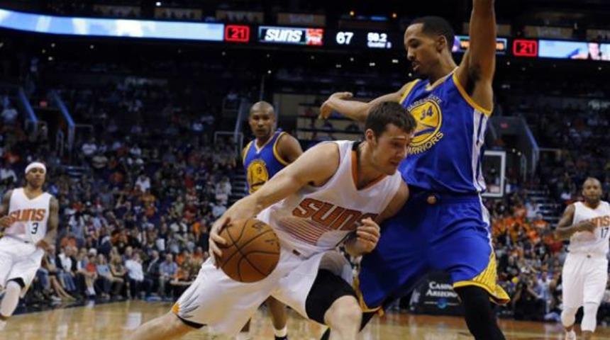 Golden State tutulmuyor!