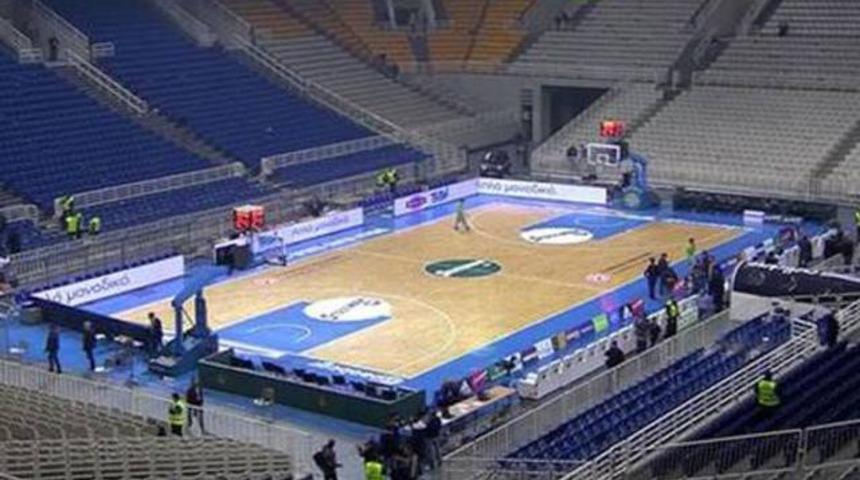 Barcelona maçında bomba paniği