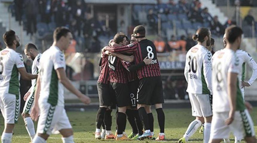 Gen&ccedil;ler Konya'yı perişan etti!