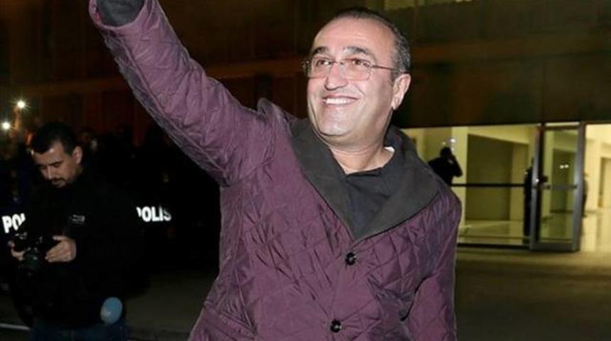 Abdurrahim Albayrak'ın dişleri d&ouml;k&uuml;ld&uuml;!