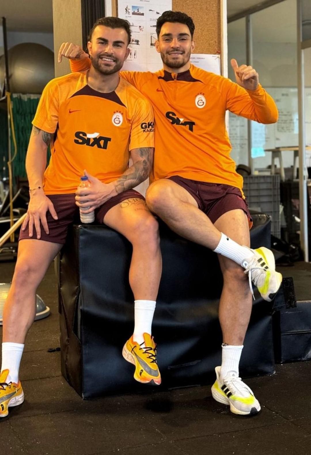 Galatasaray da Abdülkerim Bardakçı ve Kaan Ayhan ile sözleşme uzatıldı! 2