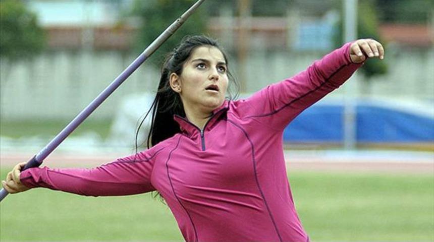 Eda Tuğsuz rekor peşinde