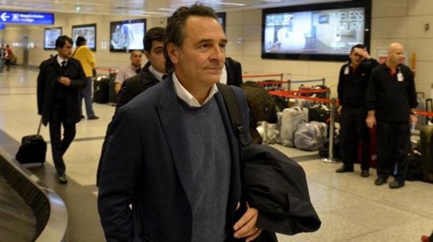 Prandelli'den şok iddia: S&ouml;zleşmem hen&uuml;z feshedilmedi
