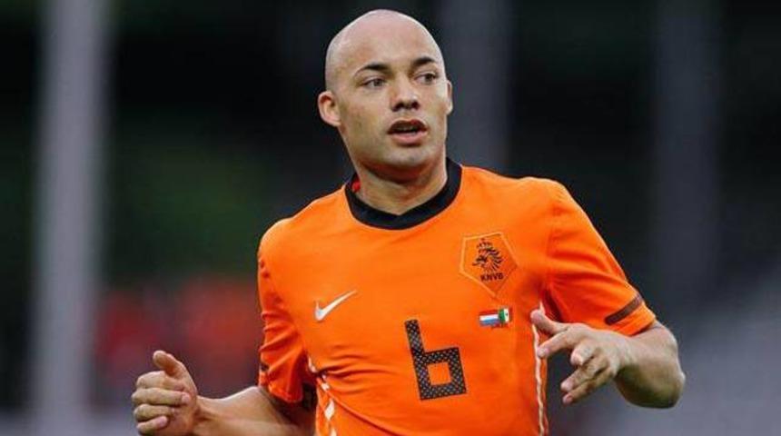 Eski yıldız Twitter'dan takım arıyor