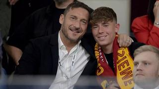 Cristian Totti Futbolu Bıraktı: Efsane Babasının Gölgesinde Bir Kariyerin Sonu