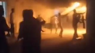 Adıyaman'da korku dolu anlar! Konteyner kentte yangın