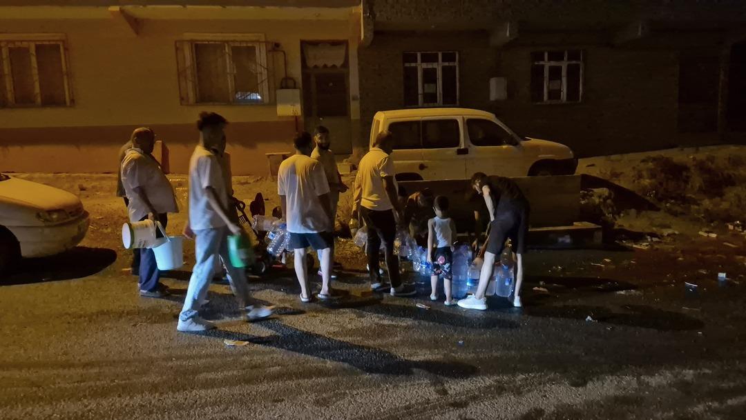 1200xauto Tekirdağ’da susuzluk isyanı! Ellerinde bidonlarla sokağa döküldüler