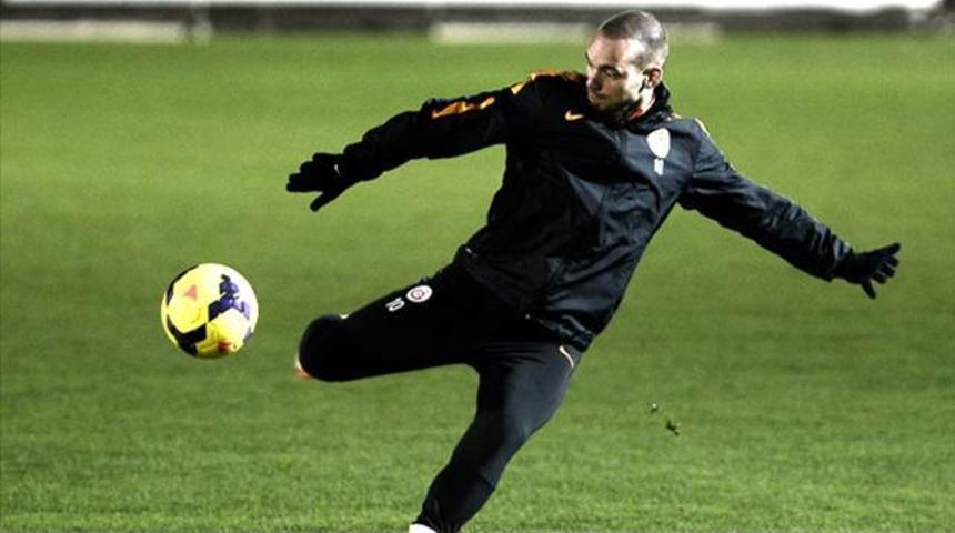 Galatasaray'a Sneijder m&uuml;jdesi!